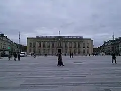 Place Jeanne-Hachette redessinée en 2015.