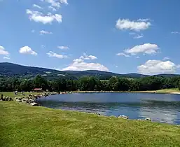 Plan d'eau de la Roche.