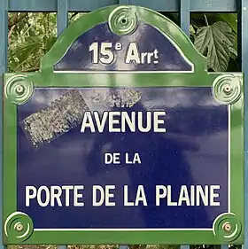 Voir la plaque.