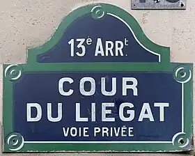 Voir la plaque.