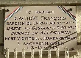 Plaque au no 129.