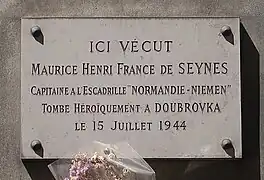 Plaque au n°2 rue Decamps (Paris).