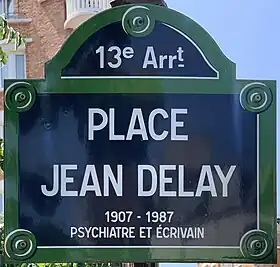 Voir la plaque.