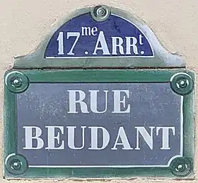 Voir la plaque.