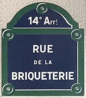 Voir la plaque.