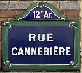 Voir la plaque.