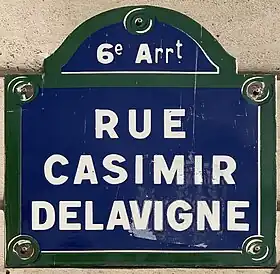 Voir la plaque.