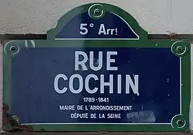 Voir la plaque.