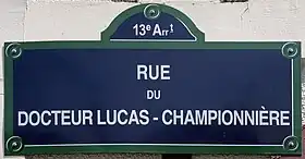 Voir la plaque.