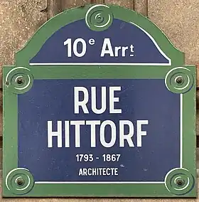 Voir la plaque.