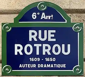 Voir la plaque.