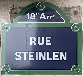 Voir la plaque.