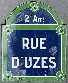 Voir la plaque.