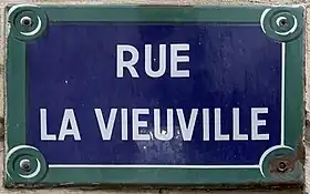 Voir la plaque.