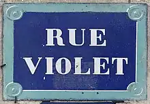Voir la plaque.