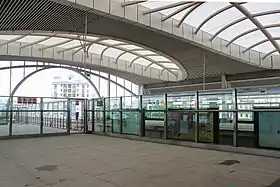 Vue des quais de la station de la ligne 1 en 2018.