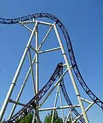 Le zero-G roll avec, au-dessus, le point le plus haut.