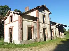 Gare de Le Cloître-Lannéanou (également appelée « Gare du Kermeur »)