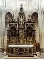 Retable et maître-autel.