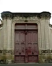 Portail de l'hôtel.