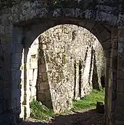 Porte double au sud de Capdenac-le-Haut.