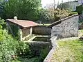 Lavoir près du château (mai 2009)