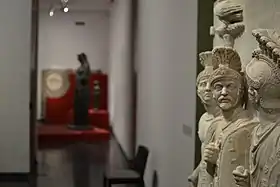 Exposition Claude avec au premier plan le Relief des Prétoriens