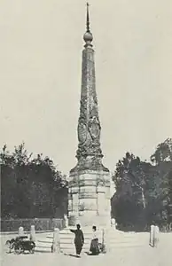 Photographie du début du XXe siècle pour une carte postale.