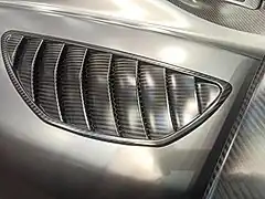 Sortie d'air arrière.