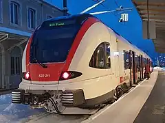 La RABe 522 211 en gare de Pontarlier voie A le 10 janvier 2024, après les travaux d'accessibilité.