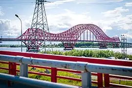 Pont du Dragon Rouge à Khanty-Mansiïsk.