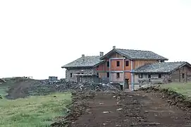 Le refuge Fallère en construction (2010).