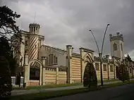 Vue depuis le boulevard.