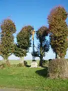 Calvaire à l'entrée.