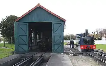 La remise à locomotives.