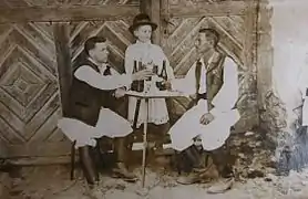 Dumitru Ișfănuț (à droite sur la photo), Banat.