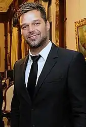 Ricky Martin interprète Antonio D'Amico