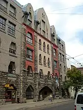 Tērbatas iela 15-17