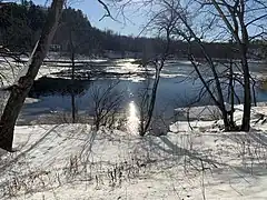 Filet d'ean libre, rare en janvier, Sainte-Geneviève-de-Batiscan.
