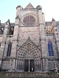 Façade du bras nord du transept.