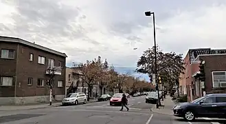 À l'intersection de la rue Beaubien.