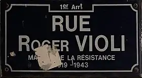 Voir la plaque.