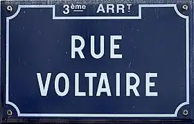 Voir la plaque.