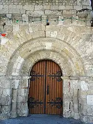 Portail roman.