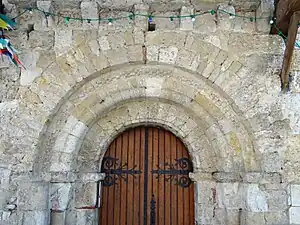 Archivolte du portail roman de l'église
