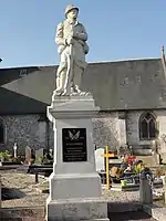 Le monument aux morts.