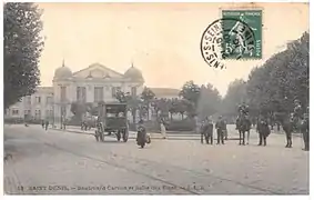 Le boulevard Carnot et la Salle des Fêtes, aujourd'hui Théâtre Gérard-Philipe.