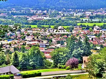 Saint-Étienne-lès-Remiremont, vu du hameau du Pré-des-Gouttes.