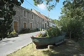 Le chemin de halage le long de la Seine.