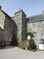 La tour du manoir de Bunehout.
